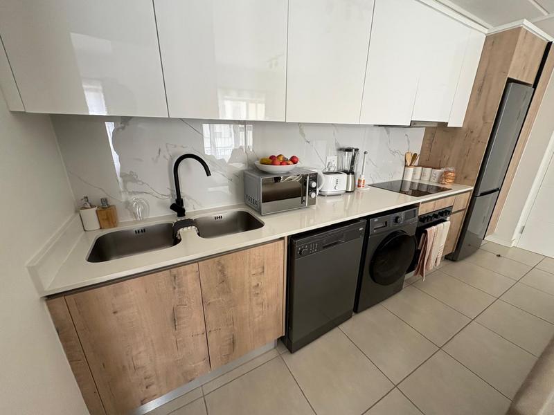 To Let 1 Bedroom Property for Rent in Richwood Western Cape